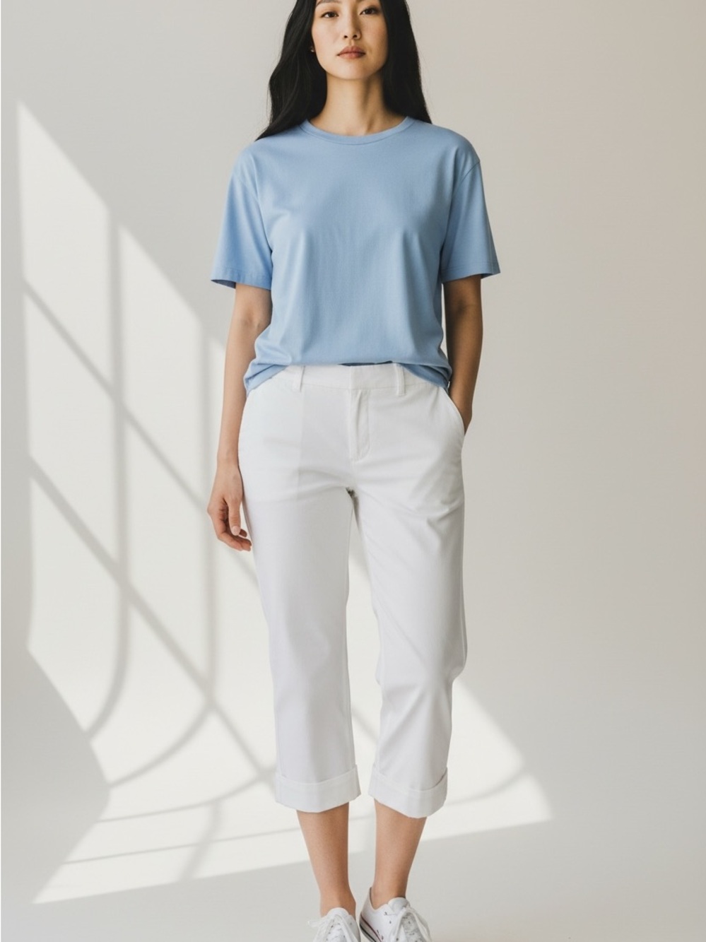 Ladies Alfani City Skimmer  White Cropped Pants Size 8P